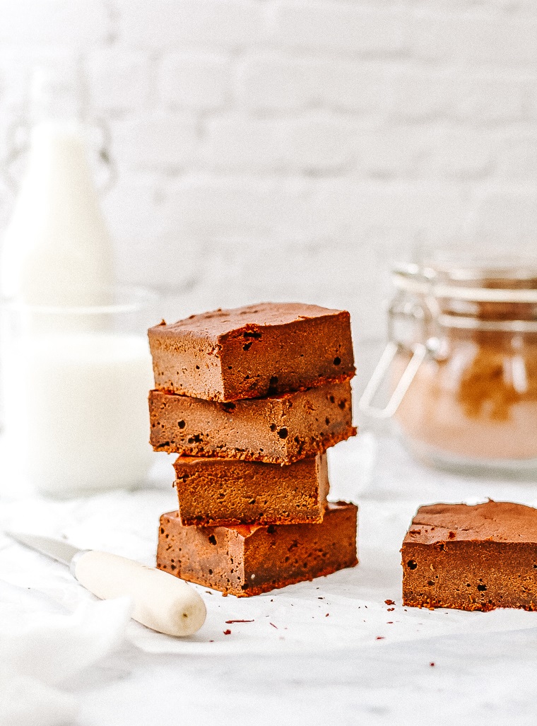 Recipe - Artichoke hearts and hamBlack Garlic Brownies - Recipes with black garlic  – Le Petit Mas organic garlic and garlic scape farm in Quebec (Canada)