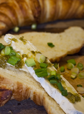 Recipe | Croissant with garlic scape brie -	 Recipes with fermented garlic scapes, garlic scapes and organic garlic – Le Petit Mas organic garlic and garlic scape farm in Quebec (Canada) 