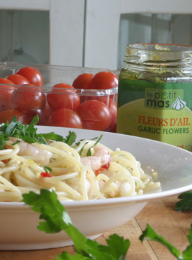 Recipe - Variation on a theme : garlic flower pasta - Recipes with fermented garlic scapes, garlic scapes and organic garlic – Le Petit Mas organic garlic and garlic scape farm in Quebec (Canada) 