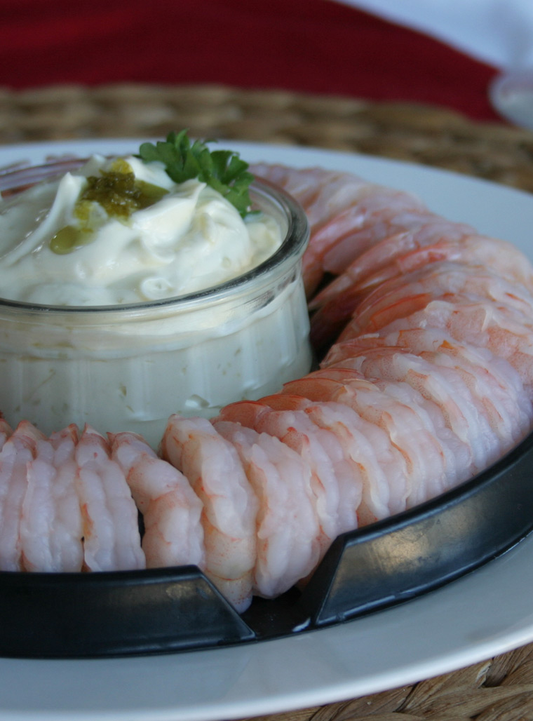 Couronne de crevettes revisitée (mayonnaise à la fleur d'ail) - Recette - Le Petit Mas